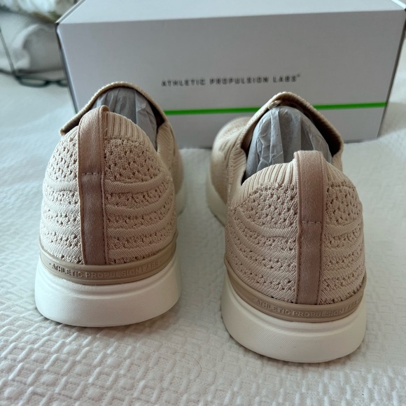 NWT APL TechLoom Wave Warm Silk Ivory Athletic Running Training Sneakers Mens 9 main image 13